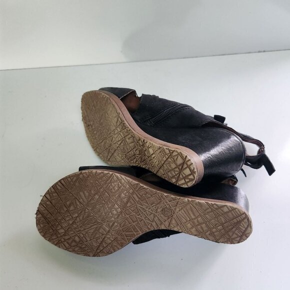 Miz Mooz New York Black Leather Open Toe Ankle Wedge Shoe Size 37 - Picture 6 of 9
